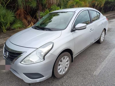 Nissan Versa 1.6 Drive At