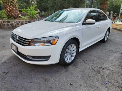 Volkswagen Passat 2.5 Confortline At