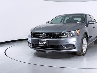 Volkswagen Passat 3.6 V6 AUTO Sedan 2018