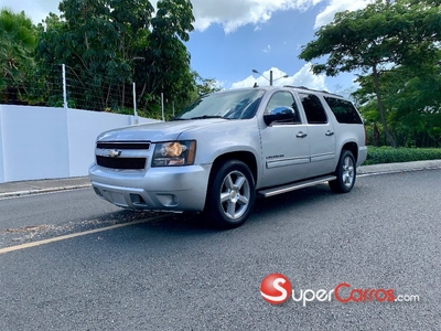 Chevrolet Suburban LT 2010