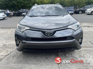 Toyota RAV4 LE 2017