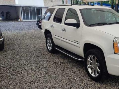 GMC Yukon 6.2 C Denali 403 Hp 4x4 At