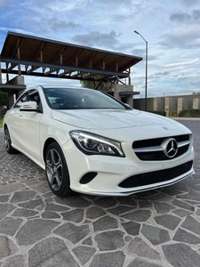 Mercedes-Benz Clase CLA 1.6 200 Cgi Sport At