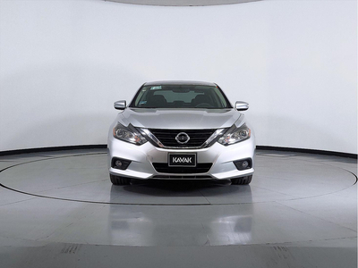 Nissan Altima 2.5 Advance Navi Auto