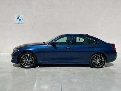 BMW Serie 3 2.0 330ia Sport Line At