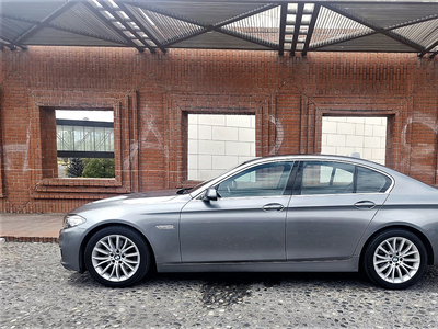BMW Serie 5 2.0 528ia Luxury Line At