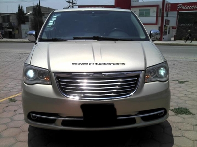 Chrysler Town Country