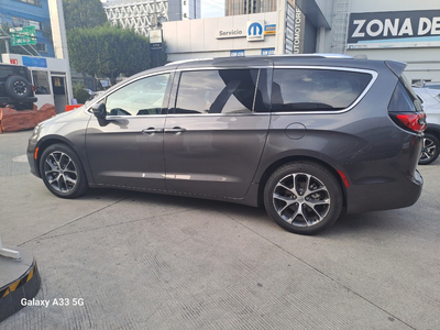 Chrysler Pacifica Limited Platinum 2021