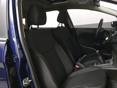 Ford Fiesta 1.6 SE MT Hatchback 2016