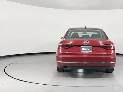 Volkswagen Passat 2.5 COMFORTLINE Sedan 2017