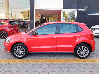 Volkswagen Polo 1.6 L4 Tiptronic At