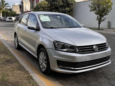 Volkswagen Vento 1.6 Confortline At