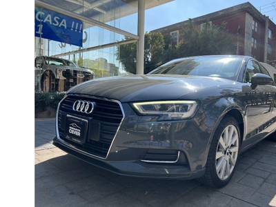 AUDI A34 PTS. SEDÁN 40, SELECT, L4, 2.0T. 190 HP, S TRONIC 7, TELA/PIEL, RA-17