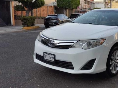 Toyota Camry 2.5 Le L4/ At