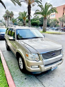 Ford Explorer Limited V8 4x2 Mt