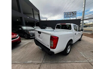 NISSAN COMERCIALES NP300 DOBLE CABINA2.4 DOBLE CABINA SE AA PACK SEG MT