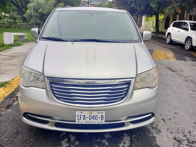 2011 Chrysler Town & Country Lx