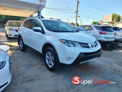 Toyota RAV4 XLE 2014