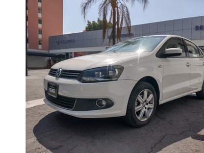 VOLKSWAGEN VENTO4 PTS. HIGHLINE, 1.6 LT., TM 5, A/AC., VE, MP3, BLUETOOTH, FAROS ANTINIEBLA, RA-15