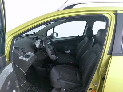 Chevrolet Spark 1.4 LTZ C MT Hatchback 2016