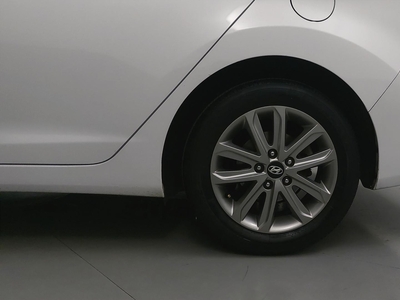Hyundai Elantra 1.8 LIMITED AT Sedan 2015