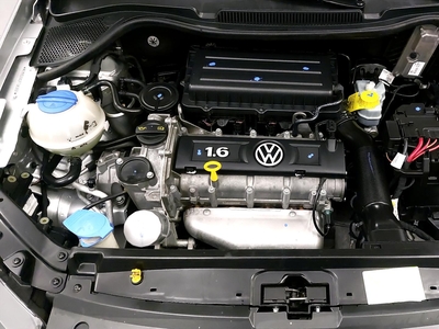 Volkswagen Vento 1.6 HIGHLINE MT Sedan 2015