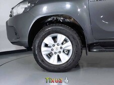 Auto Toyota Hilux 2018 de único dueño en buen estado
