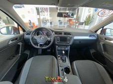 Se vende urgemente Volkswagen Tiguan Trendline Plus 2020 en Azcapotzalco