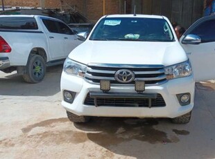 Camioneta Srv Hilux 2019