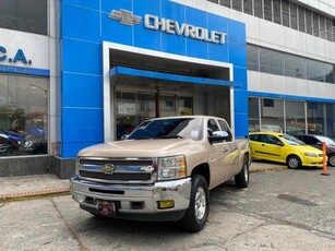 Chevrolet Silverado Doble Cabina