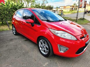 Ford Fiesta 1.6 Hatchback Mecánica