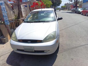 Ford Focus Lx Base 5vel Aa Mt