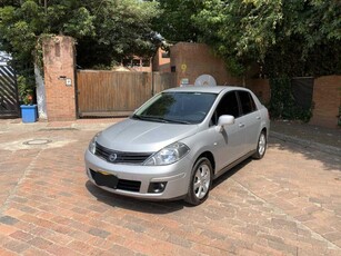 Nissan Tiida 1.8 Premium 4 p