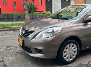 Nissan Versa 1.6 Advance