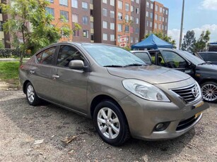 Nissan Versa 1.6 Advance