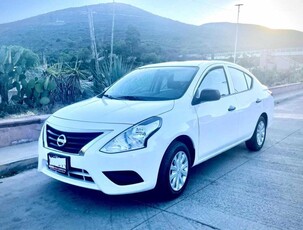 Nissan Versa 1.6 Drive Mt