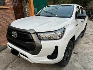 Toyota Hilux 2.7 Cabina Doble At