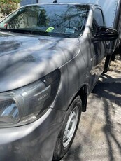 Toyota Hilux 2.7 Cabina Sencilla Mt