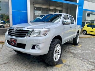 Toyota Hilux Automática