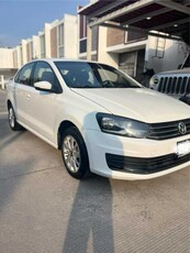 Volkswagen Vento 1.6 Confortline Mt