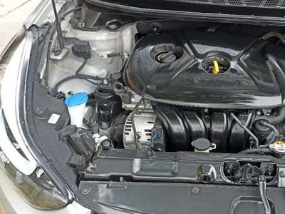 Hyundai Elantra 1.8 Gls Premium Mt