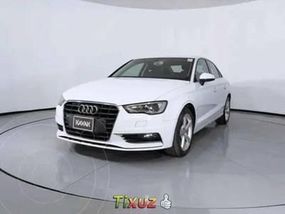 Audi A3 Sedán Sedán 14L Ambiente Aut