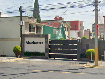 Casa en venta Calle Guadalupe Victoria 351, Fracc Arboleda, Metepec, México, 52154, Mex