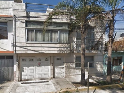 Casa en venta Rosita Alvírez 113, Benito Juárez, 57000 Cdad. Nezahualcóyotl, Méx., México