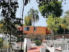 Casa panorámica al norte de Cuernavaca en Fraccionamiento Analco