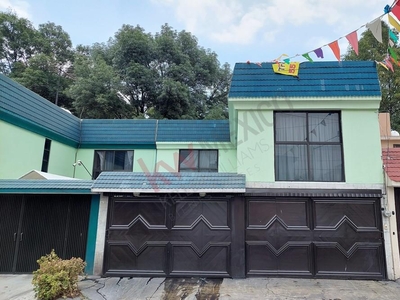 VENTA DE CASA EN FRACCIONAMIENTO, LOMAS ESTRELLA, IZTAPALAPA, CDMX