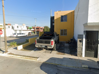 Casa En Remate Bancario En Villa Florida, Reynosa, Tam. (65% Debajo De Su Valor Comercial, Solo Recursos Propios, Unica Oportunidad) -ekc