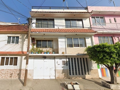 Casa en venta Calle Quince 124, Mz 018, Las Aguilas, Ciudad Nezahualcóyotl, Estado De México, México