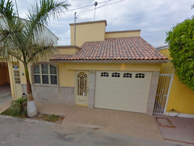 Vendo Casa En Torreon, Villas De La Hacienda, Rh*