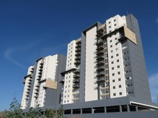 Departamento en Juriquilla con 3 dormitorios y terraza con vista panorámica! RAH
